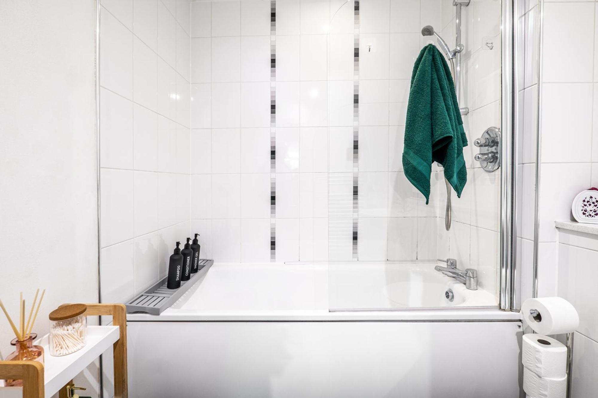Ultra Stylish 2 Bedroom Apt Centrally Located Birmingham Bagian luar foto